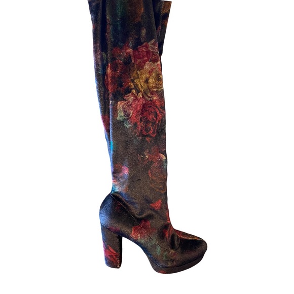 Madden Girl Shoes - *NEW* NWOT Madden Girl 4in Block Knee High Velvet Floral Boots